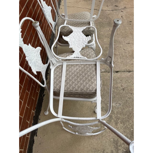 1950s Woodard Trianon Wrought Iron Patio Dining Chairs Hollywood Regency Set of 4 For Sale - Image 12 of 14