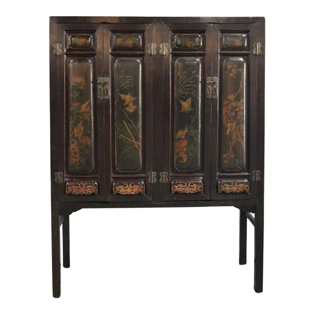 Late 19th Century Painted Cabinet From Tianjin Province For Sale