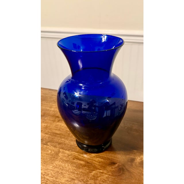 Mid 20th Century Cobalt Blue Glass Vase For Sale - Image 5 of 9