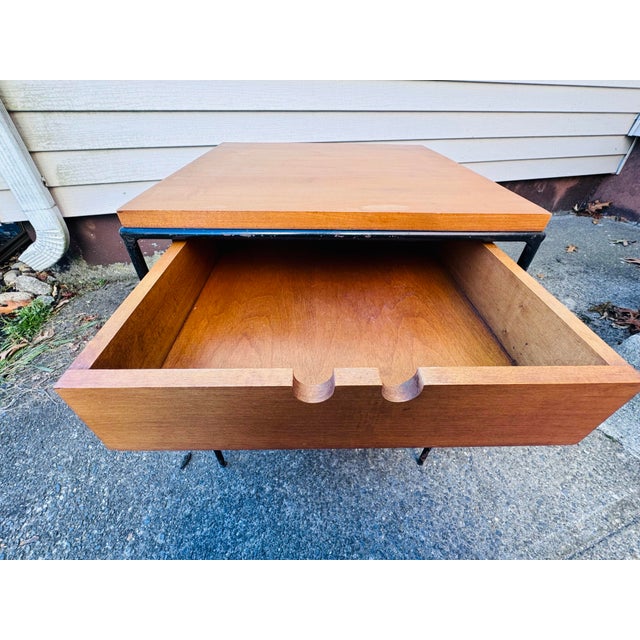 1950s Vintage 1950s Paul McCobb Style Planner Group Maple Nightstand For Sale - Image 5 of 9