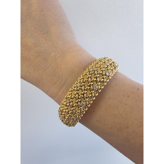 Gold Vintage Concord Hidden Watch 1 Carat Diamonds 14k Flexible Woven Gold Bracelet For Sale - Image 8 of 8