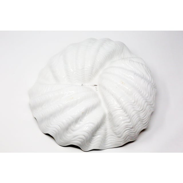 Vintage Italian Ceramic Scallop and Conch Shell Serving Platter or Bowl Made in Italy For Sale In Tampa - Image 6 of 7