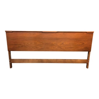 Stanley Furniture Mid-Century Modern Walnut King Size Headboard For Sale