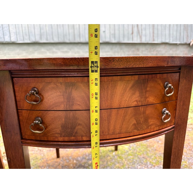 Early 20th Century Pair of Federal Style Leather Top Flame Mahogany Side Tables For Sale - Image 12 of 14