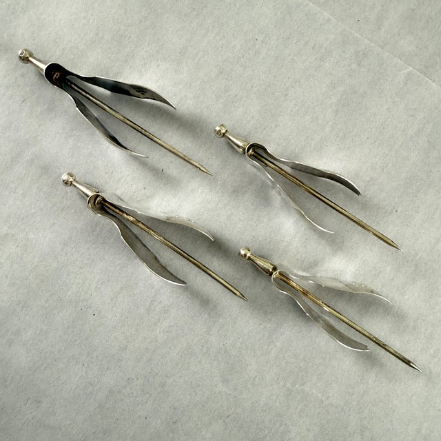 English Estate Sterling Silver Lemon Squeezers, Set / 4 For Sale In Philadelphia - Image 6 of 16