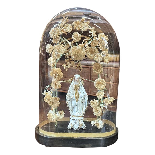 Late 19th Century Napoleon III Virgin Under a Glass Dome For Sale