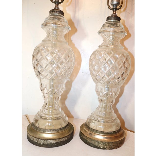 1970s Vintage Pair of 2 Cut Clear Crystal Glass Silver Toned Electric Table Lamps For Sale - Image 5 of 12