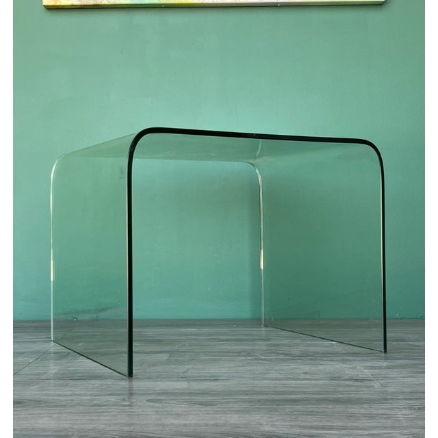 1970's Mid-Century Modern Bent Glass End Table For Sale In Miami - Image 6 of 8