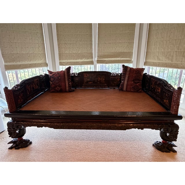 Antique Chinese Qing Dynasty Carved & Lacquered Louhan Daybed For Sale - Image 17 of 17