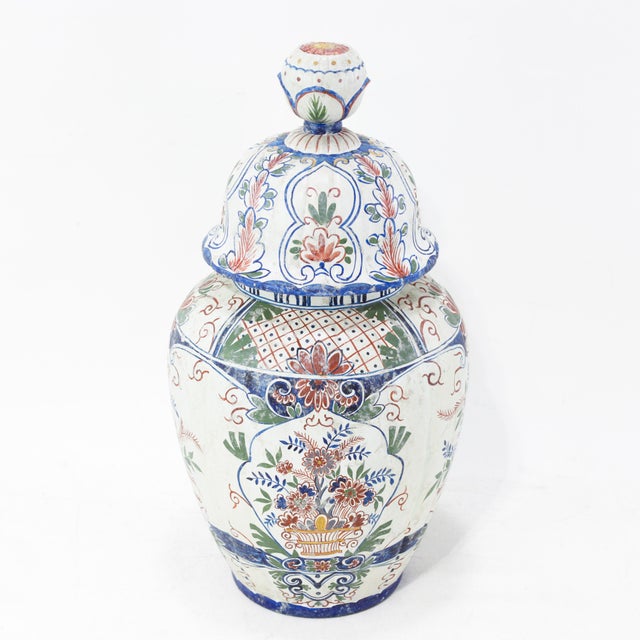 Traditional Vintage Dutch Delft Polychrome Lidded Ginger Jar in Floral Pattern For Sale - Image 3 of 17