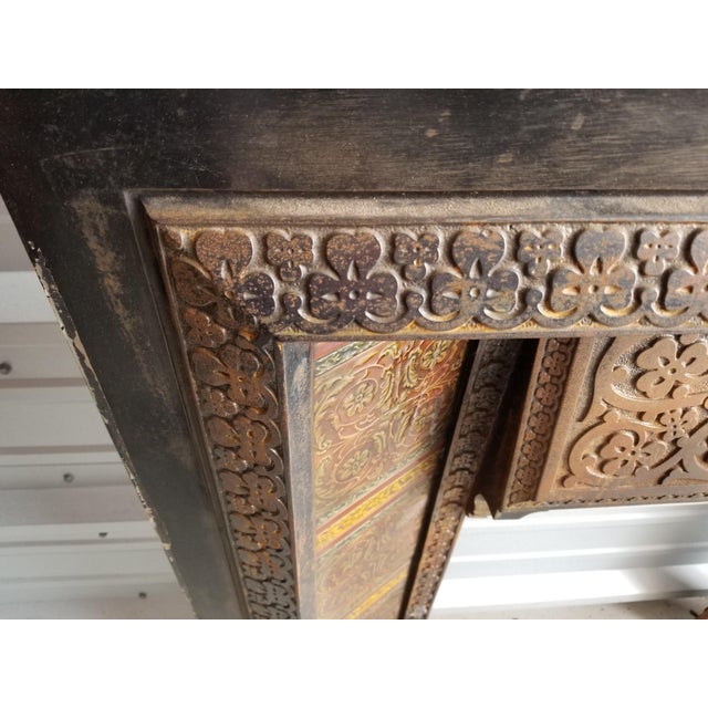 Late 19th Century Victorian English Iron and Ceramic Tile Fireplace Insert For Sale - Image 6 of 8