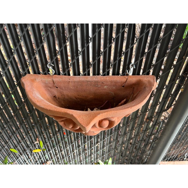 Terracotta Wall Pocket Vase Giglio For Sale In San Diego - Image 6 of 6