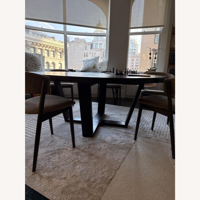 B&B Italia round dining table