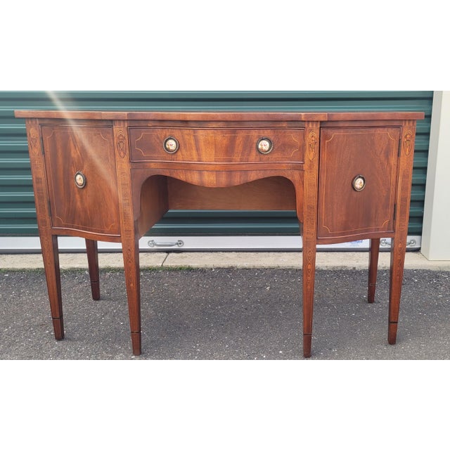 1920s Hepplewhite Style Americana 1920s Vanity For Sale - Image 5 of 16