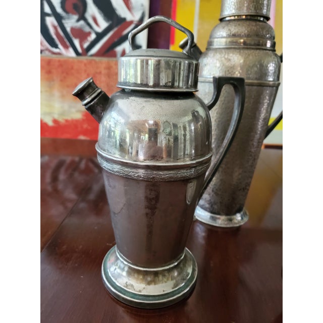 Vintage Mid Century Modern Cocktail Shakes- Set of 3 For Sale - Image 4 of 6