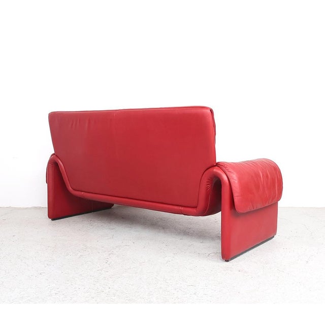 DS-2011 Sofa in Red Leather from de Sede, 1990s For Sale - Image 4 of 14