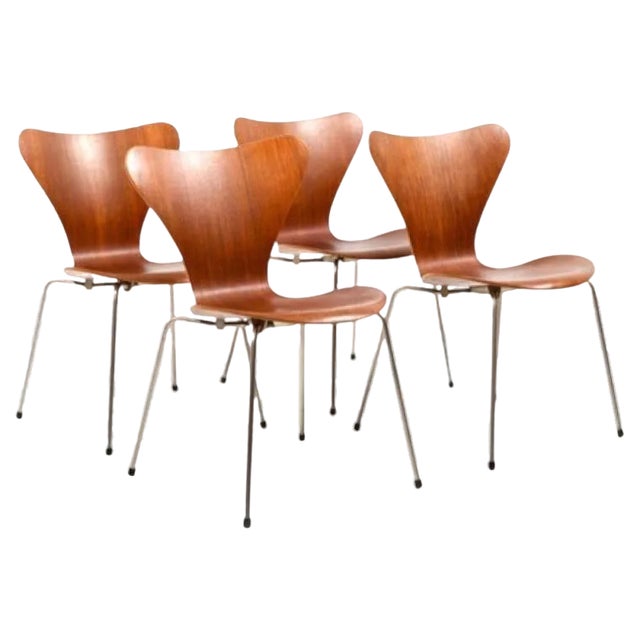 Model 3107 Chairs in Teak by Arne Jacobsen for Fritz Hansen, 1960s, Set of 4 For Sale