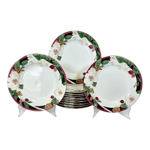 Late 20th Century Vintage Coastal Boho Chic Magnolia Christmas Dinner Plates - Set of 12