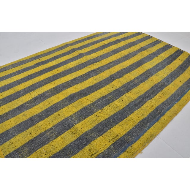 Oushak Neutral Vintage Stripe Kilim Rug For Sale In Phoenix - Image 6 of 9