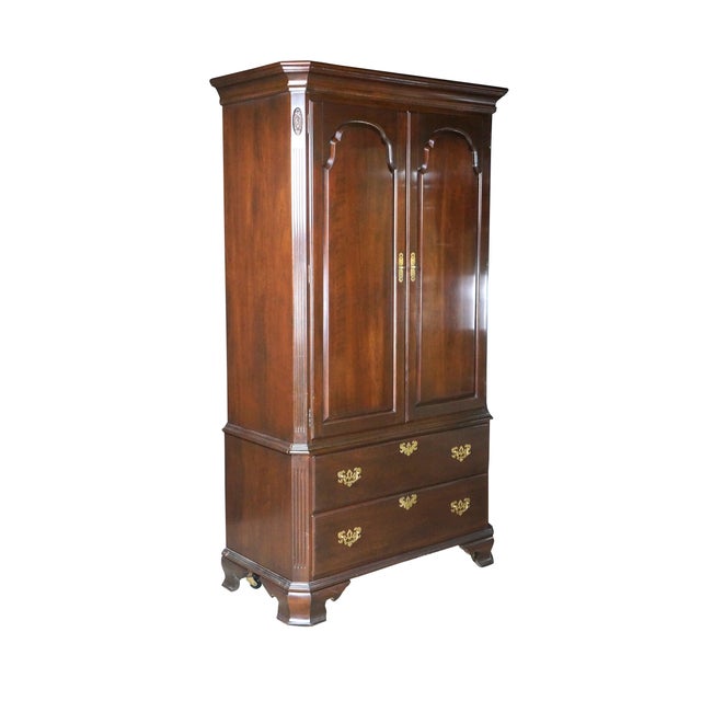 English 1990s Ethan Allen Georgian Court Cherry Clothing Armoire Linen Press 11-5265 For Sale - Image 3 of 18