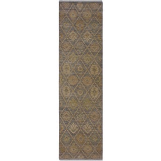 1990s Boho Chic Modern Heidy Gray/Ivory Hand-Knotted Wool Rug - 2′7″ × 9′2″ For Sale