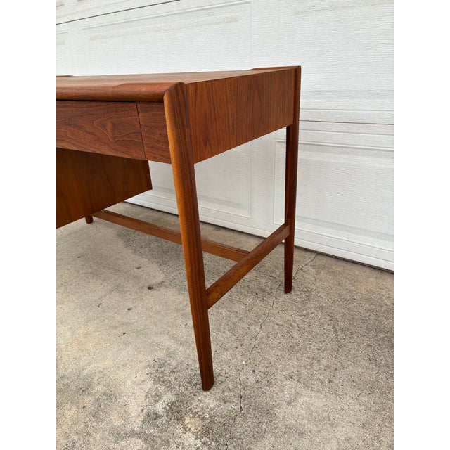 Mid-Century Modern Vintage Mid Century Drexel Parallel Desk by Barney Flagg For Sale - Image 3 of 10