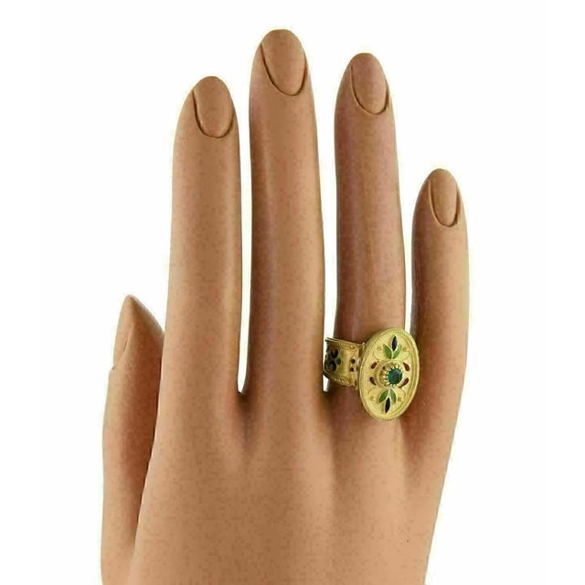 Mid 20th Century Emerald 18k Yellow Gold Enamel Flowers Oval Cuff Band Ring - Size 6.5 For Sale In Miami - Image 6 of 6