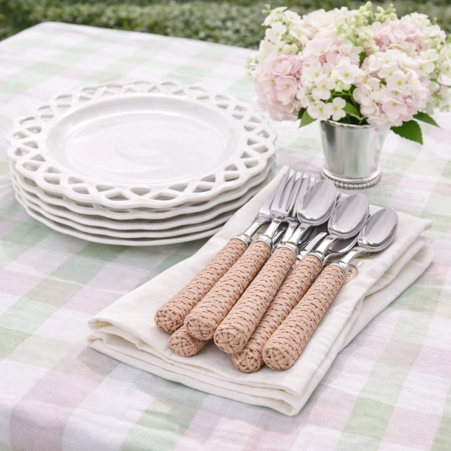 Chinoiserie Pale Pink Basketweave Five Piece Flatware Set For Sale - Image 3 of 4