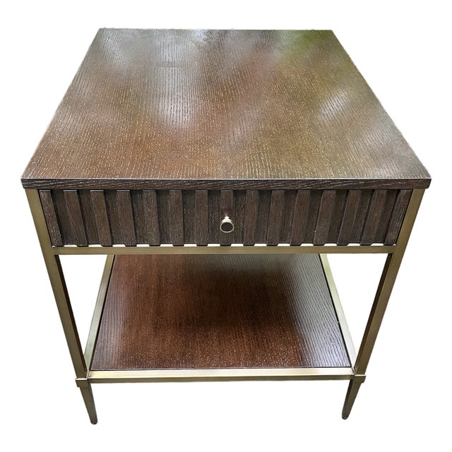 Mid Century Style Side Table / Night Stand - Bernhardt For Sale