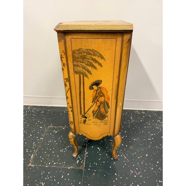 Vintage Chinoiserie Hand-Painted Asian Accent Cabinet For Sale In Chicago - Image 6 of 7