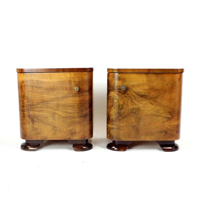 Vintage Art Deco Bedside Tables in Walnut Veneer, Czechoslovakia, 1930s, Set of 2 For Sale - Image 17 of 17