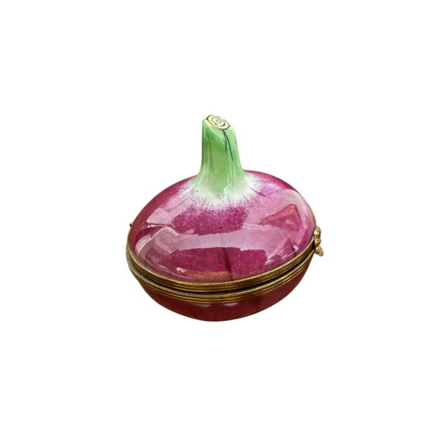 Traditional Hand-Painted Limoges Porcelain Turnip Trinket Box – Chamart, Peint Main France For Sale - Image 3 of 6