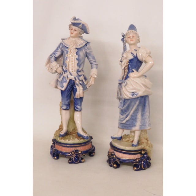 Ceramic Porcelain Continental Couple Pair of 2 Figurines 18th Century Style Attire 5069b For Sale - Image 7 of 17