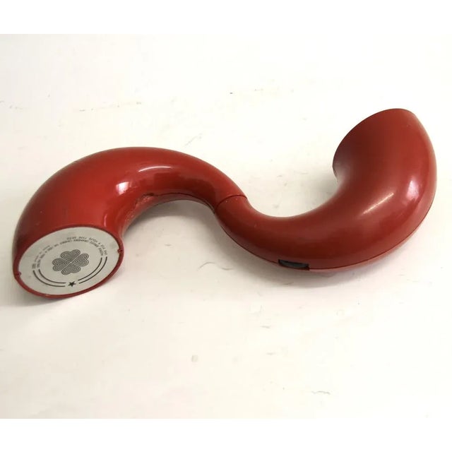 Plastic Decorative Toot-A-Loop Model 20RL012 Radio in Red from Philips, 1960s For Sale - Image 7 of 8