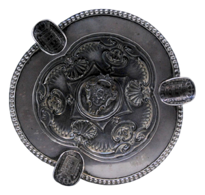 Shell-Shaped Silver Ashtray with Pearls Frieze, Central Coat of Arms, Cigarette Holders and D Maria Coins