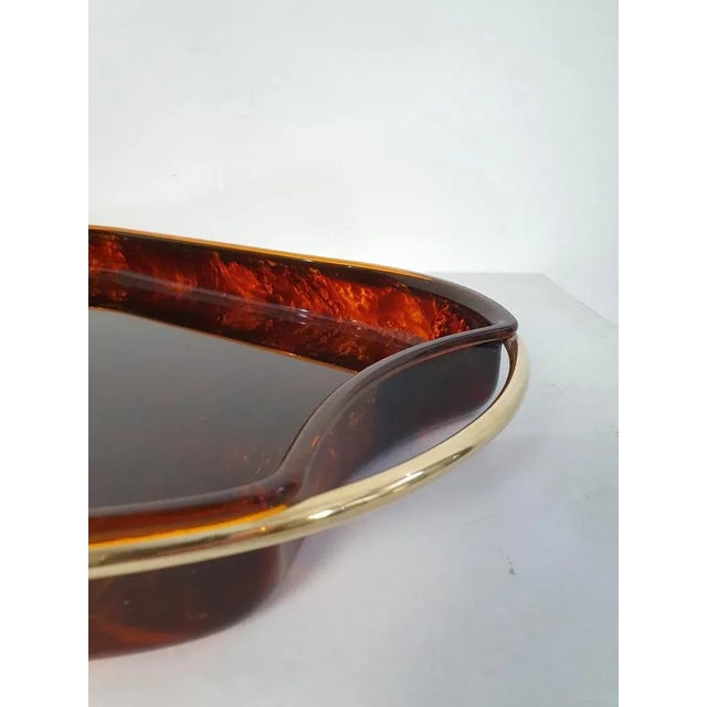 Vintage Serving Tray in Acrylic Glass and Brass, Italy, 1970s For Sale - Image 6 of 9