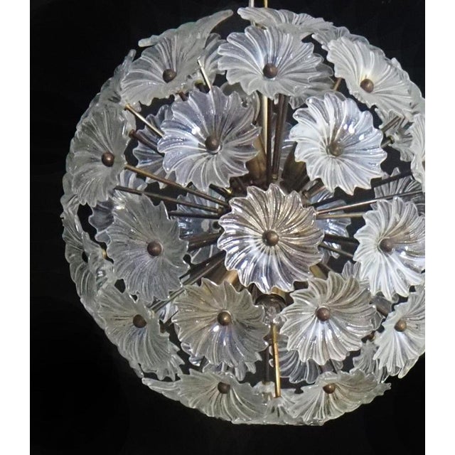 Vintage Sputnik Italian Crystal Chandeliers 51 Daisy Clear Glasses, 1980s, Set of 2 For Sale - Image 14 of 15