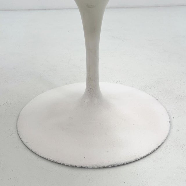 Taupe Swivel Tulip Dining Chair by Eero Saarinen for Knoll, 1960s For Sale - Image 14 of 17