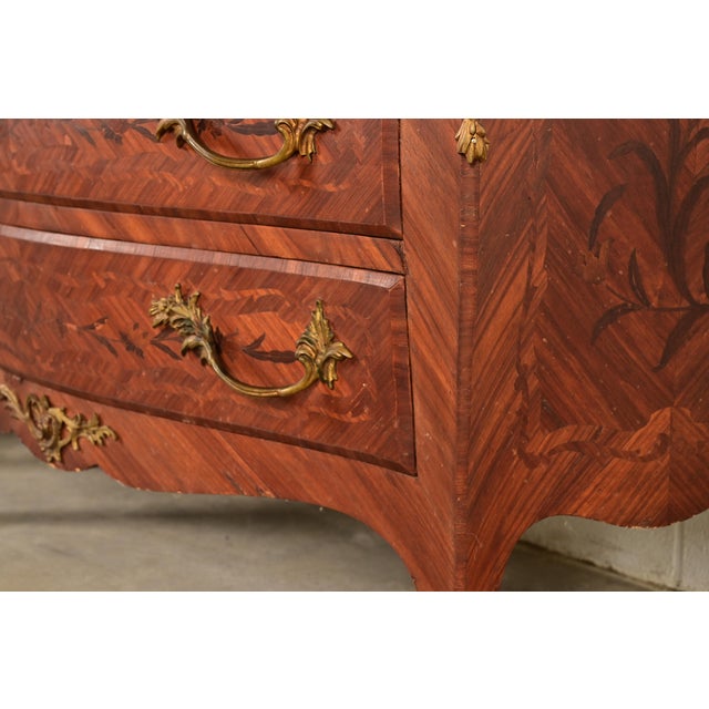 Paul Sormani Style Antique French Provincial Louis XV Kingwood Inlaid Marquetry Marble Top Commodes With Mounted Ormolu | Pair For Sale - Image 11 of 15