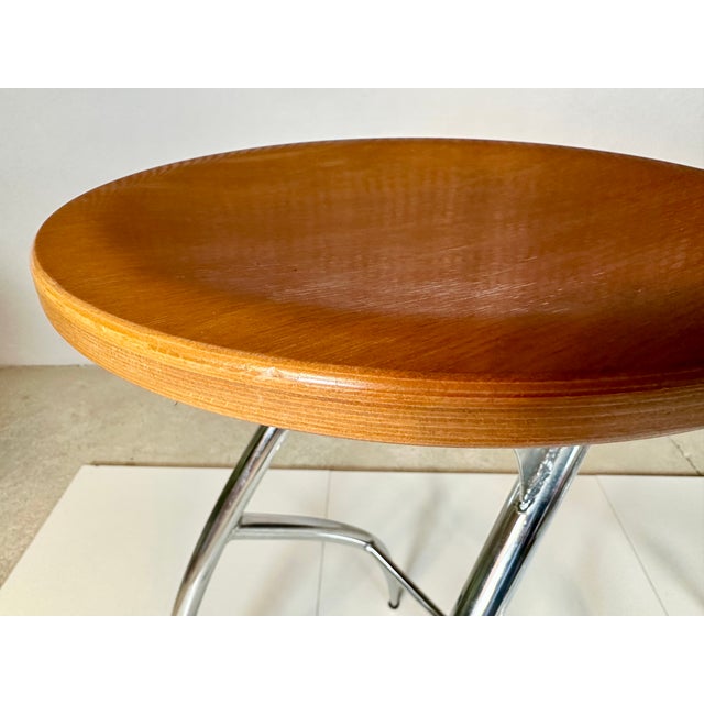 Postmodern Chromed Steel and Beech Bar Stools, Italy, 1990s, Set of 2 For Sale - Image 6 of 11