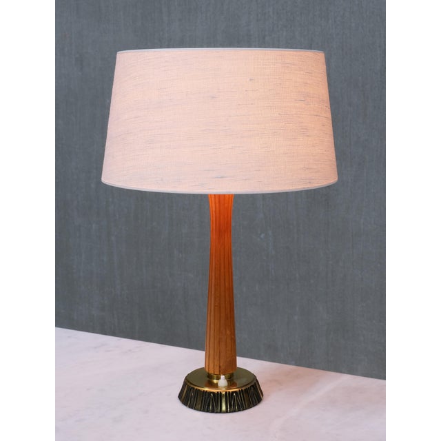 Model E1141 Table Lamps in Oak and Brass by Bo Råman for Asea, Sweden, 1950s, Set of 2 For Sale - Image 9 of 13