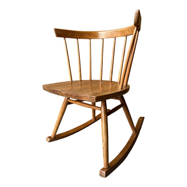 1950s Straight Back Rocking Chair in Elm by Ercol For Sale