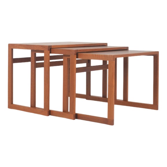 Danish Nesting Tables in Teak from Vildbjerg Møbelfabrik, 1960s, Set of 3 For Sale