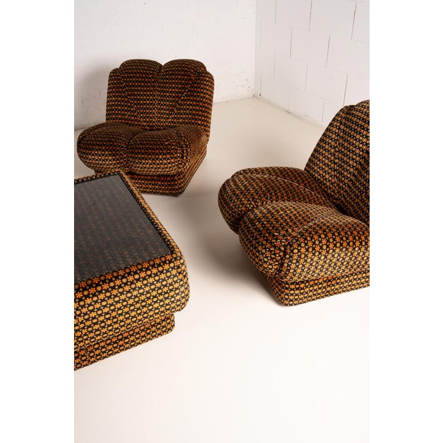 Vintage Floral Print Modular Sofa and Table, 1970s, Set of 5 For Sale - Image 3 of 10