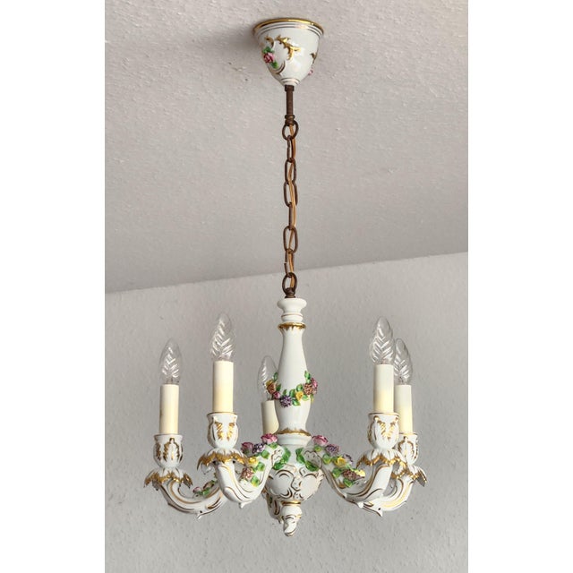 Vintage Hand-Shaped Gilded Five-Light Porcelain Chandelier from Capodimonte, 1940s For Sale - Image 17 of 18