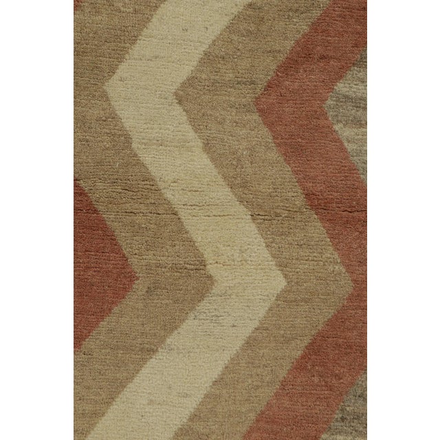 1950s Vintage Gabbeh Rug in Beige-Brown and Red Chevron Patterns For Sale In New York - Image 6 of 8
