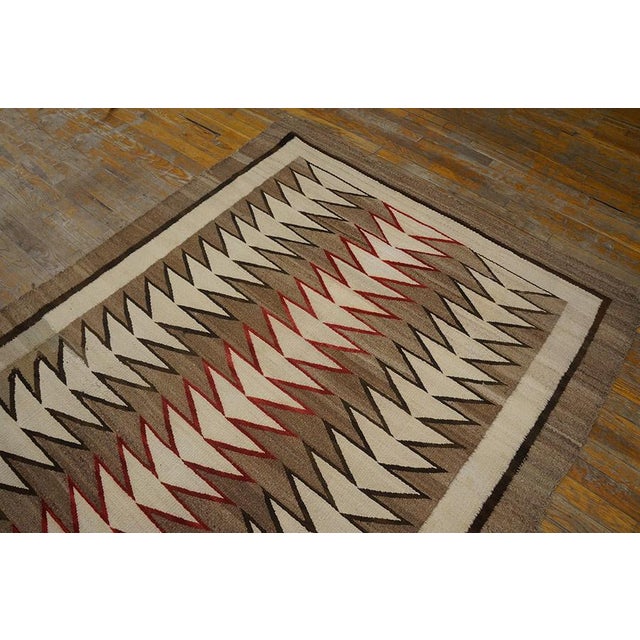 1920s Gray Geometric Tribal Antique American Navajo Rug 4'9" X 7'7" Flatweave Wool Carpet For Sale - Image 10 of 10