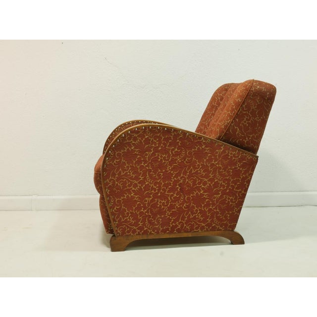 This exceptional cocktail chair from the 1950s combines superior seating comfort with elegant design. The softly curved...