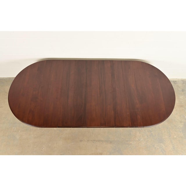 R. J. Horner Antique Victorian Carved Mahogany Split Pedestal Extension Dining Table With Lion Paw Feet, Newly Refinished For Sale - Image 9 of 12