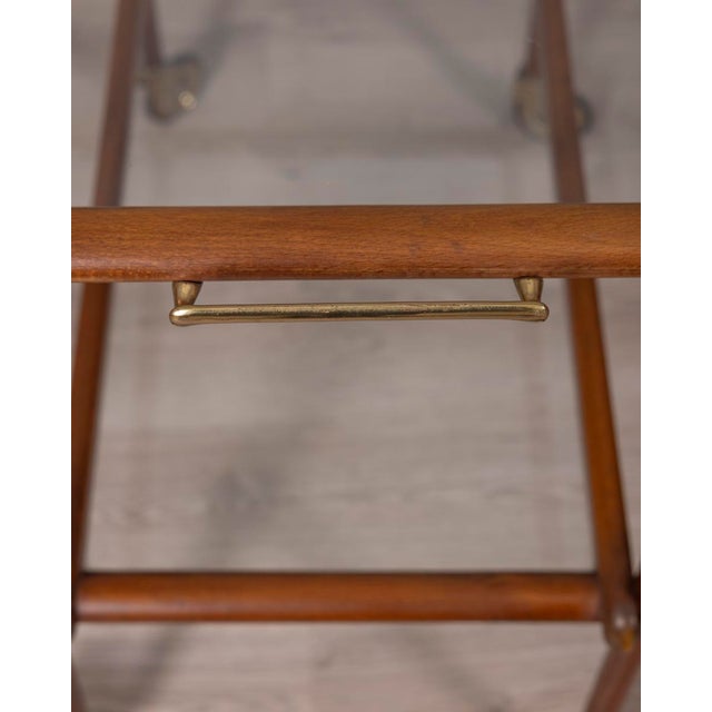Vintage Italian Wood and Glass Food Trolley, 1960s For Sale - Image 4 of 10